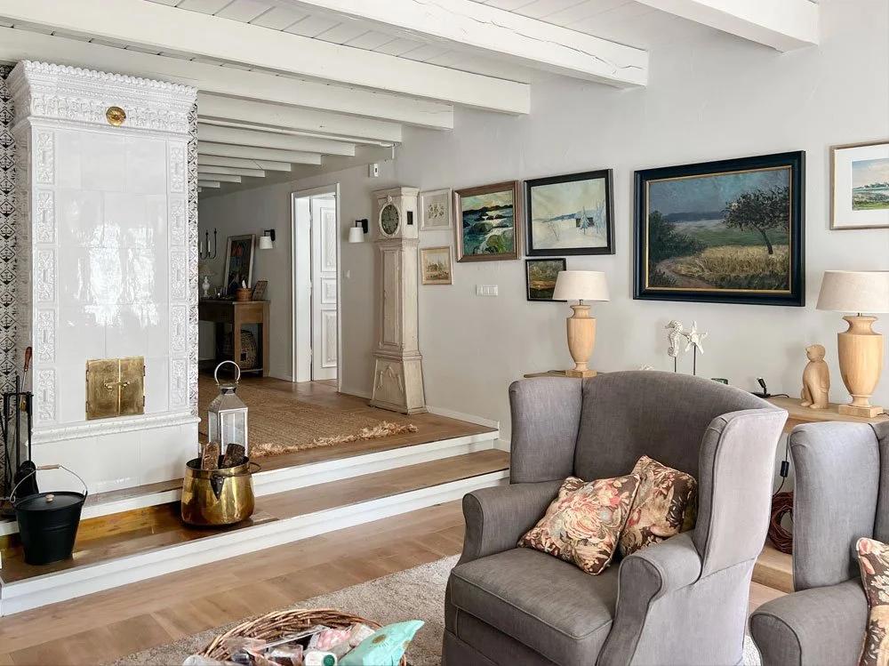 Tasteful and elegant