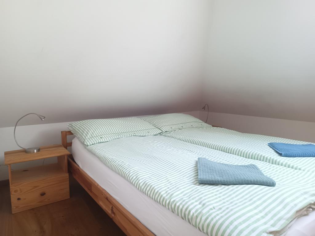bedroom area 1 with double bed (160x200cm)