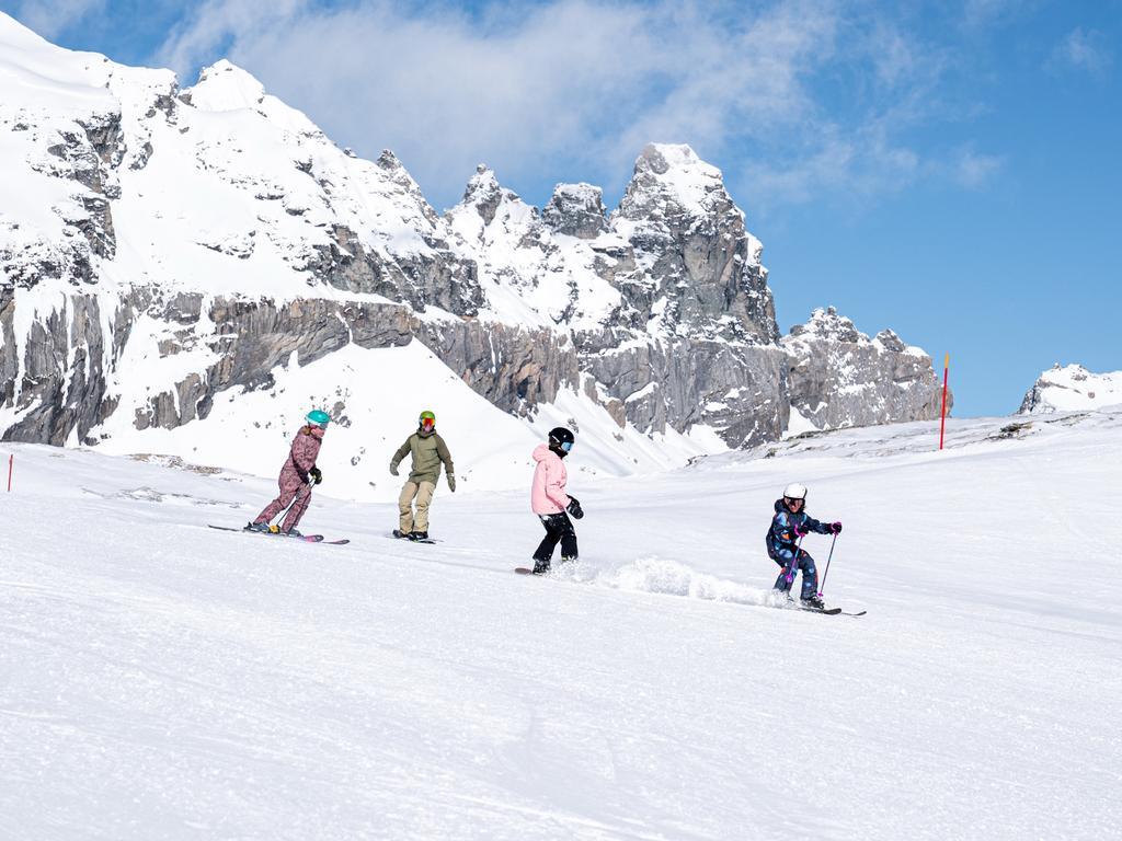 Over 200 km of groomed slopes