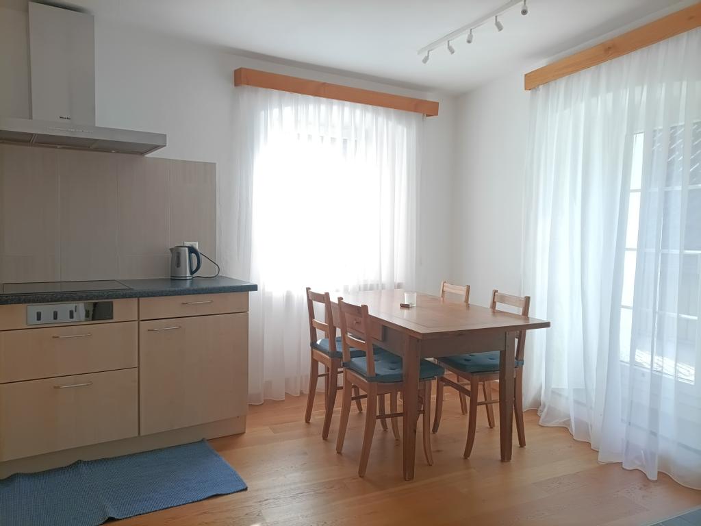kitchen with eating area
