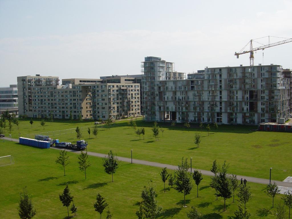 Útsýni af svölum yfir Byparken sept. 2007