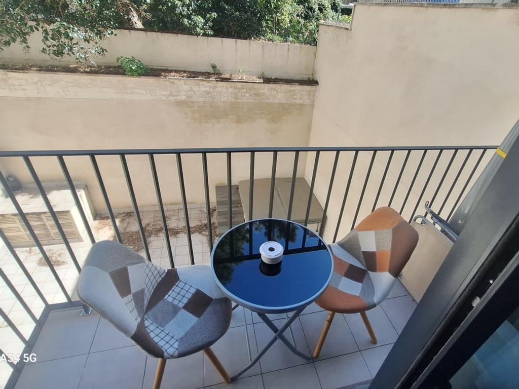 Rooftop pool mountain view