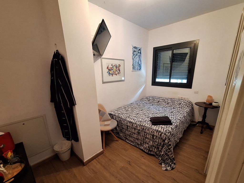 Deluxe Room with Private Bathroom in center Sitges